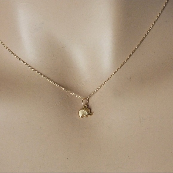 Handmade 14k Solid Gold Elephant Pedant and 14k Solid Gold 18inch chain. - Picture 5 of 8